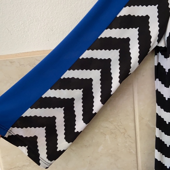 Chevron print tunic. - Picture 2 of 4